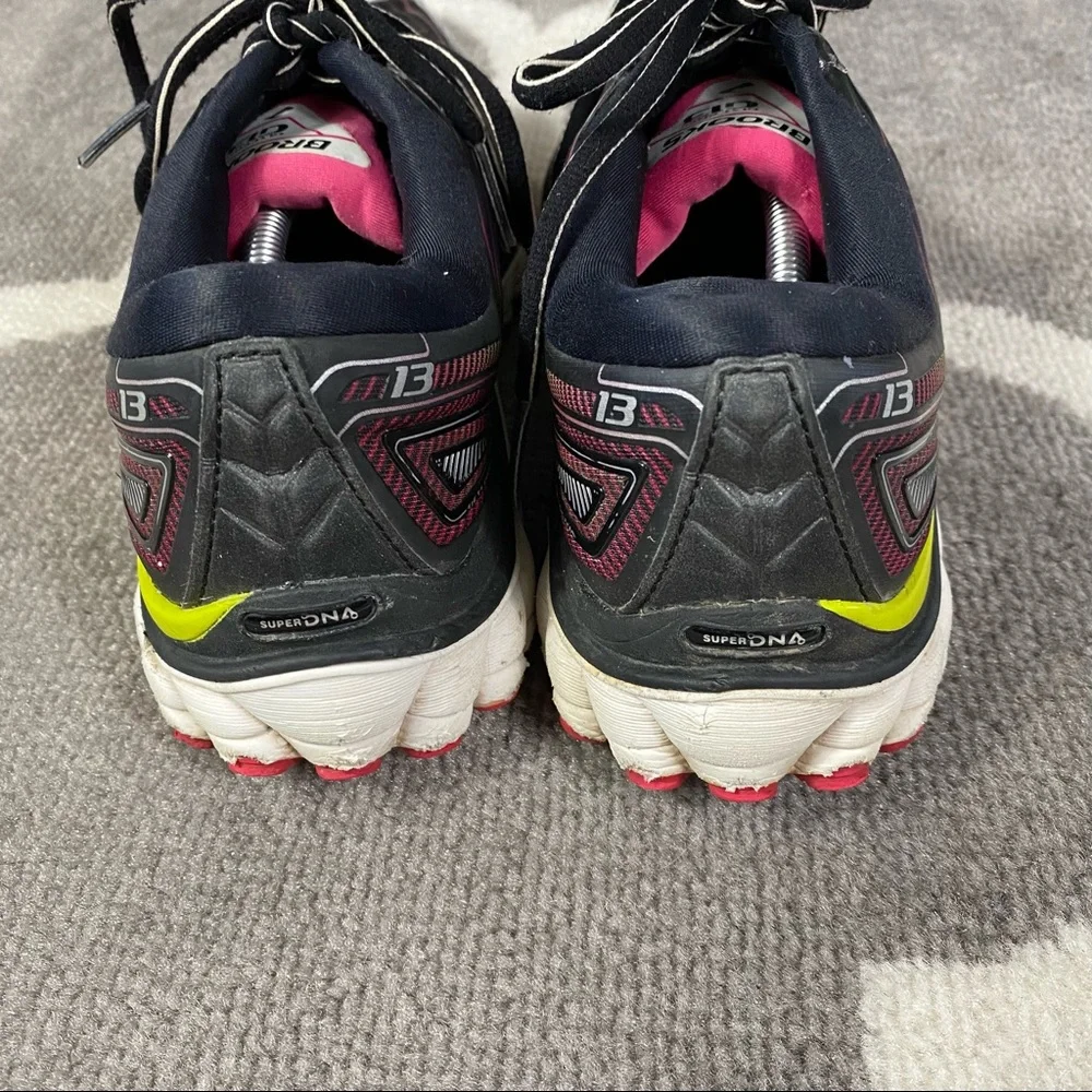 Brooks women’s size